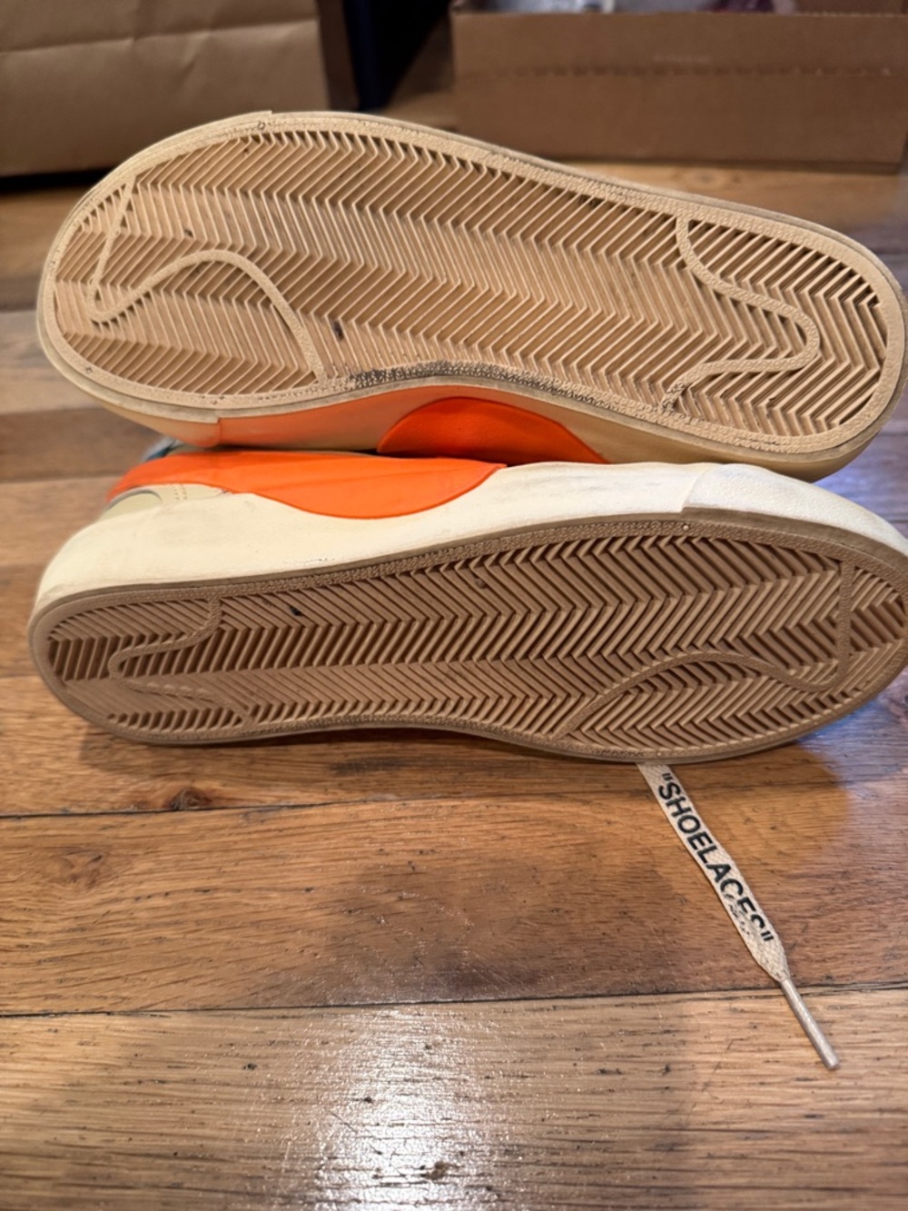 Nike/Off White collab High-Top Sneakers in Cream with Bright Orange Swoosh - Picture 8 of 8